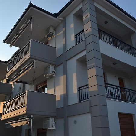 Grey House Apartments Никити Экстерьер фото