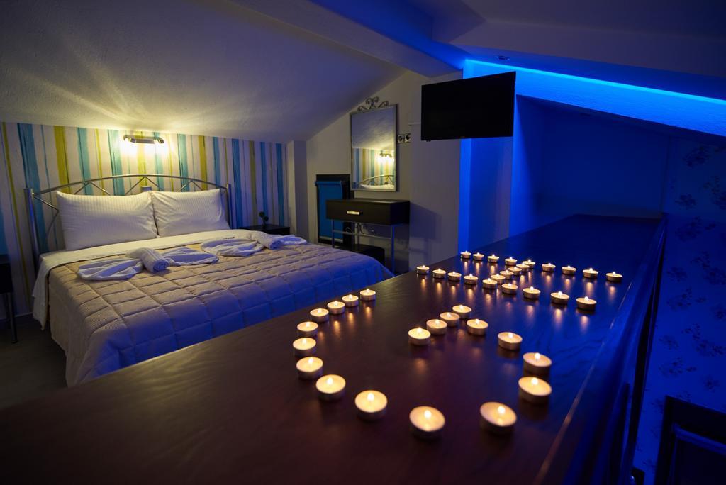 Grey House Apartments Никити Номер фото