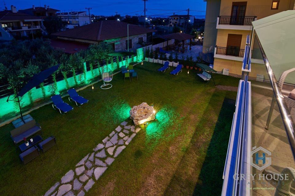 Grey House Apartments Никити Экстерьер фото