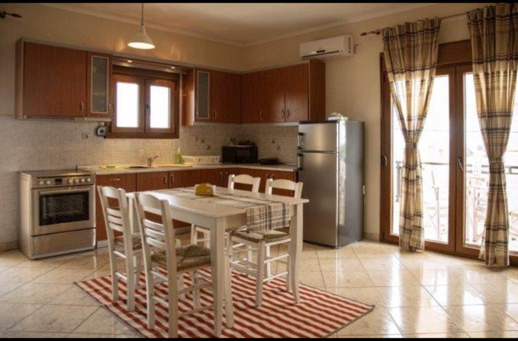 Grey House Apartments Никити Экстерьер фото